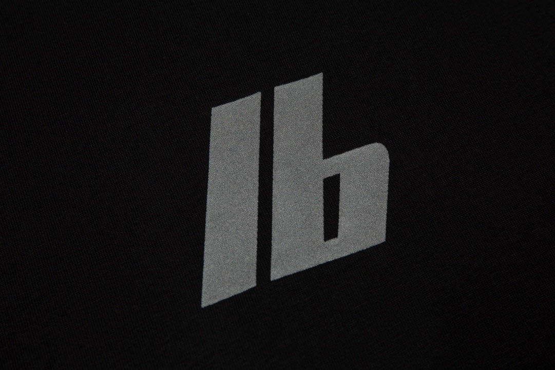 Front and rear reflective lettering logo T-shirt