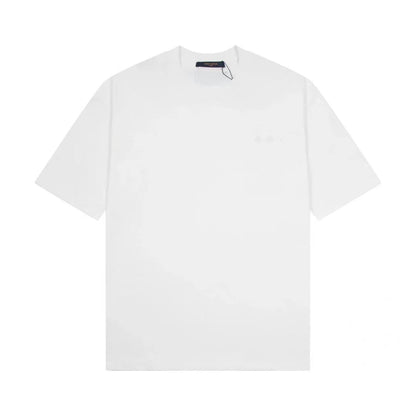 Versatile large logo T-shirt