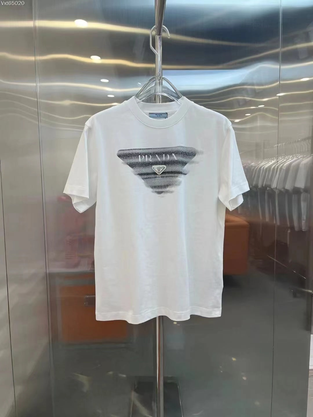 Triangle logo t-shirt