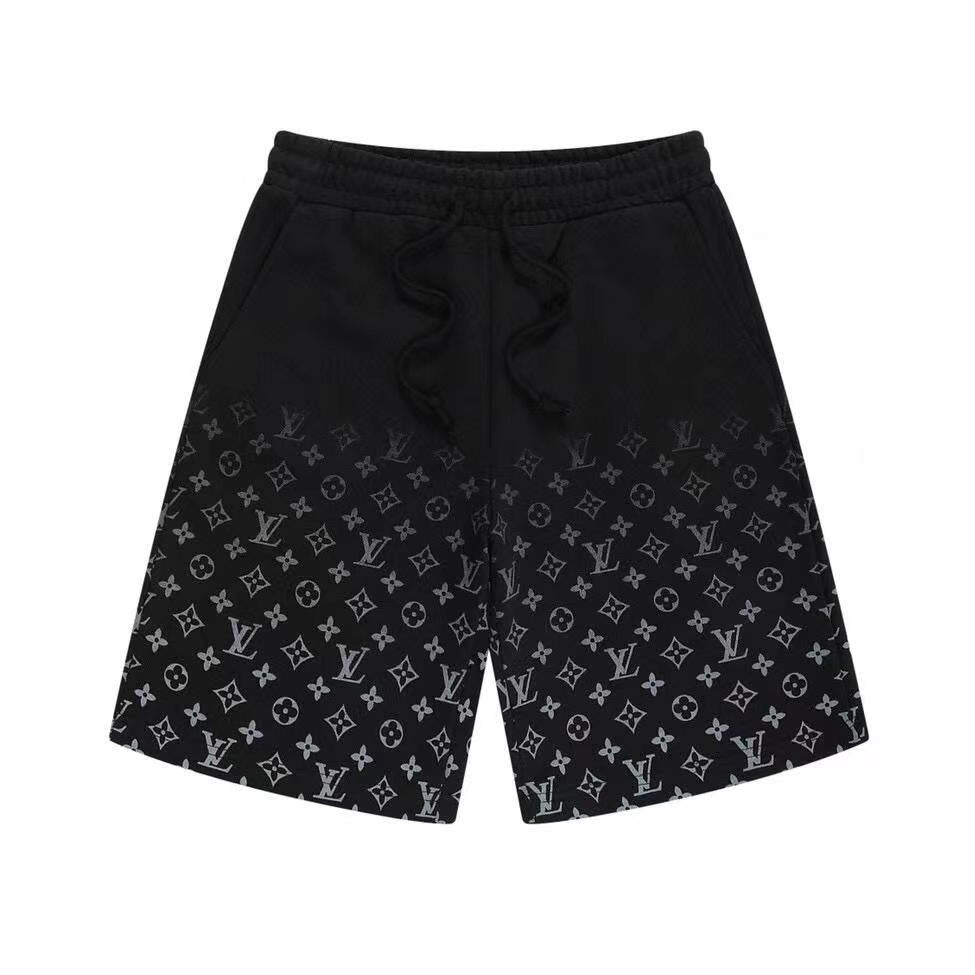 L's classic shorts with all-over logo printing