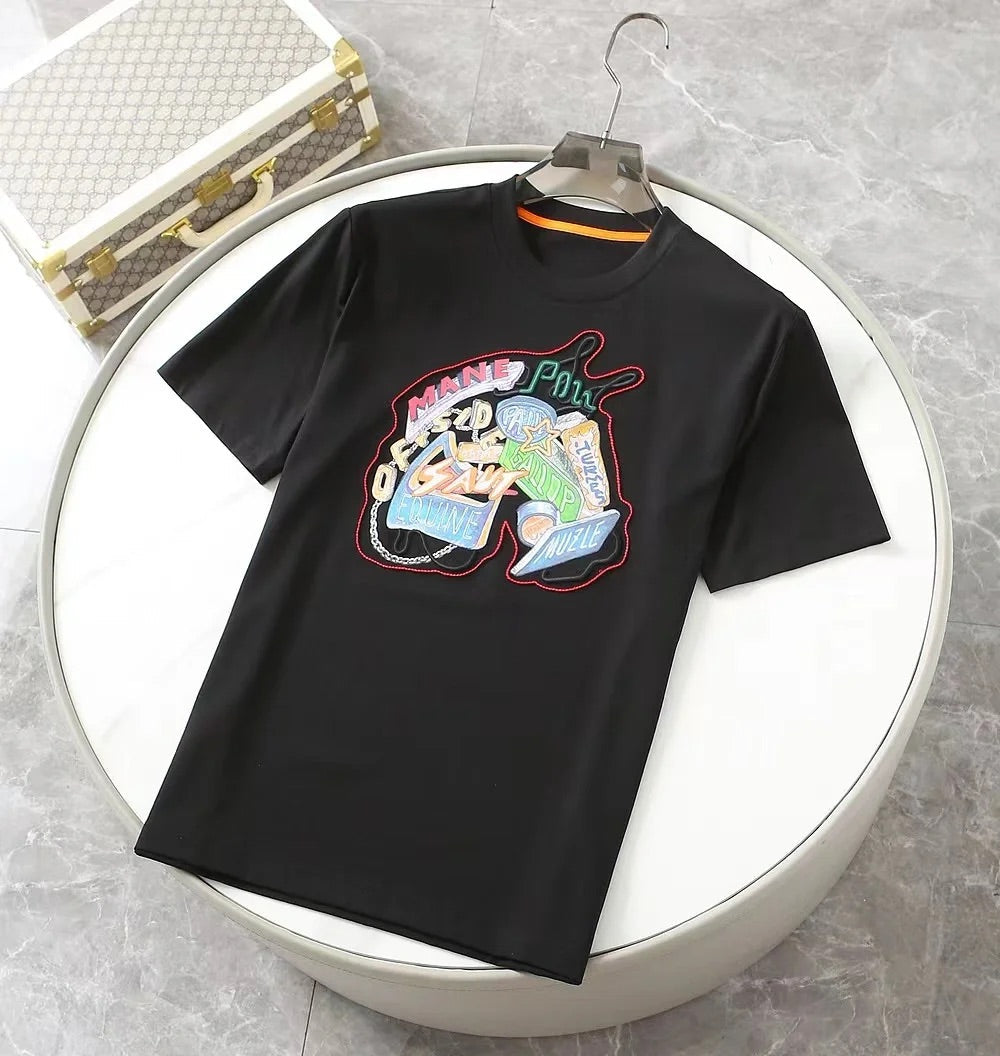 24Embroidered horse head round neck T-shirt