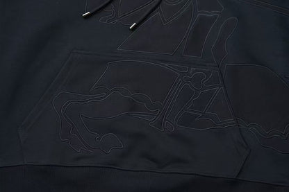 Early Autumn New Product: Embroidered Hoodie with Patchwork