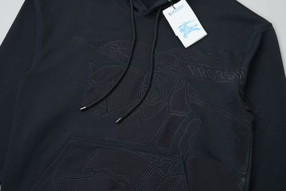 Early Autumn New Product: Embroidered Hoodie with Patchwork