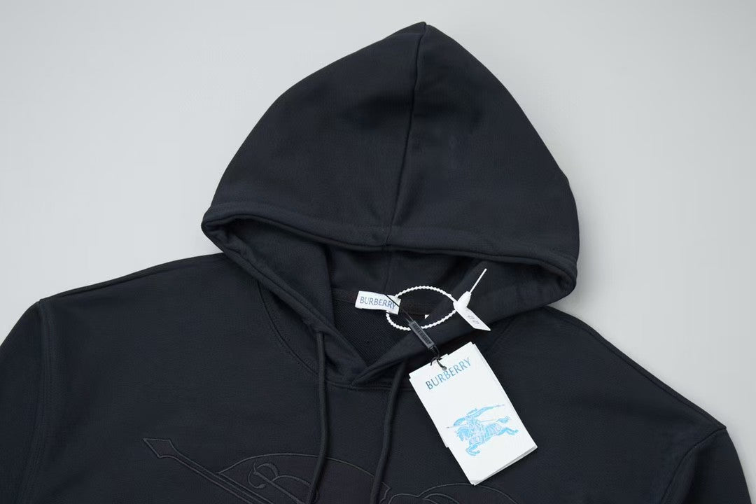 Early Autumn New Product: Embroidered Hoodie with Patchwork