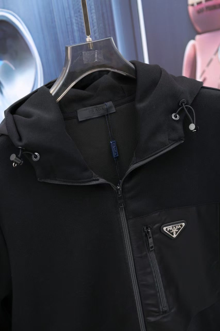 New triangular zipper hooded jacket