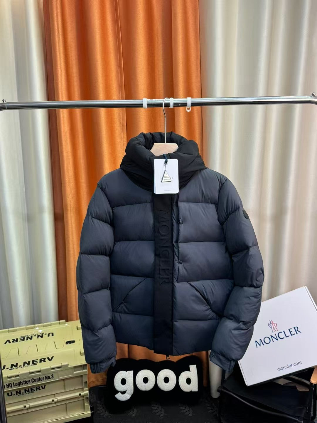 Three color short down jacket