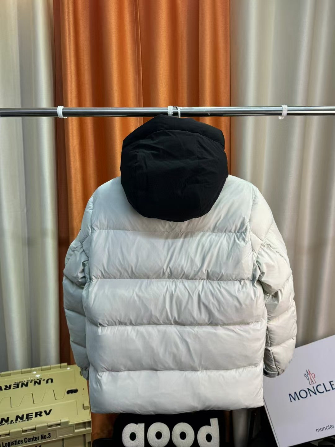 Three color short down jacket