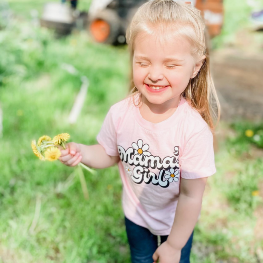 DAISY - MAMA'S GIRL - w/ Full Daisy on Back - Short Sleeve Child Shirt