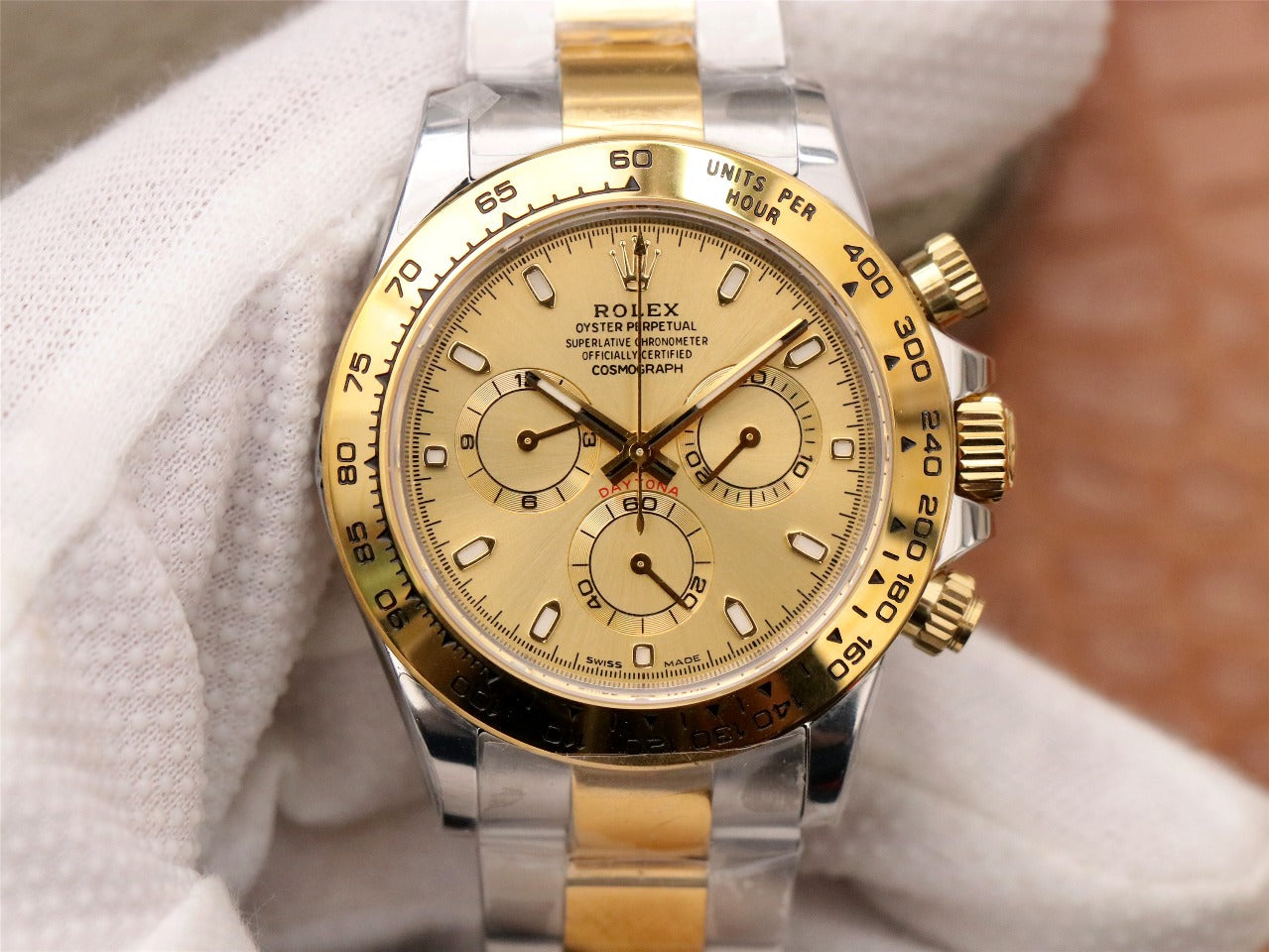 CLASSICAL WATCH--Yellow gold-40mm