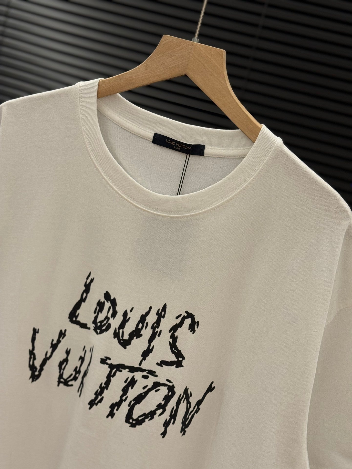 T-shirt with twill letter watermark