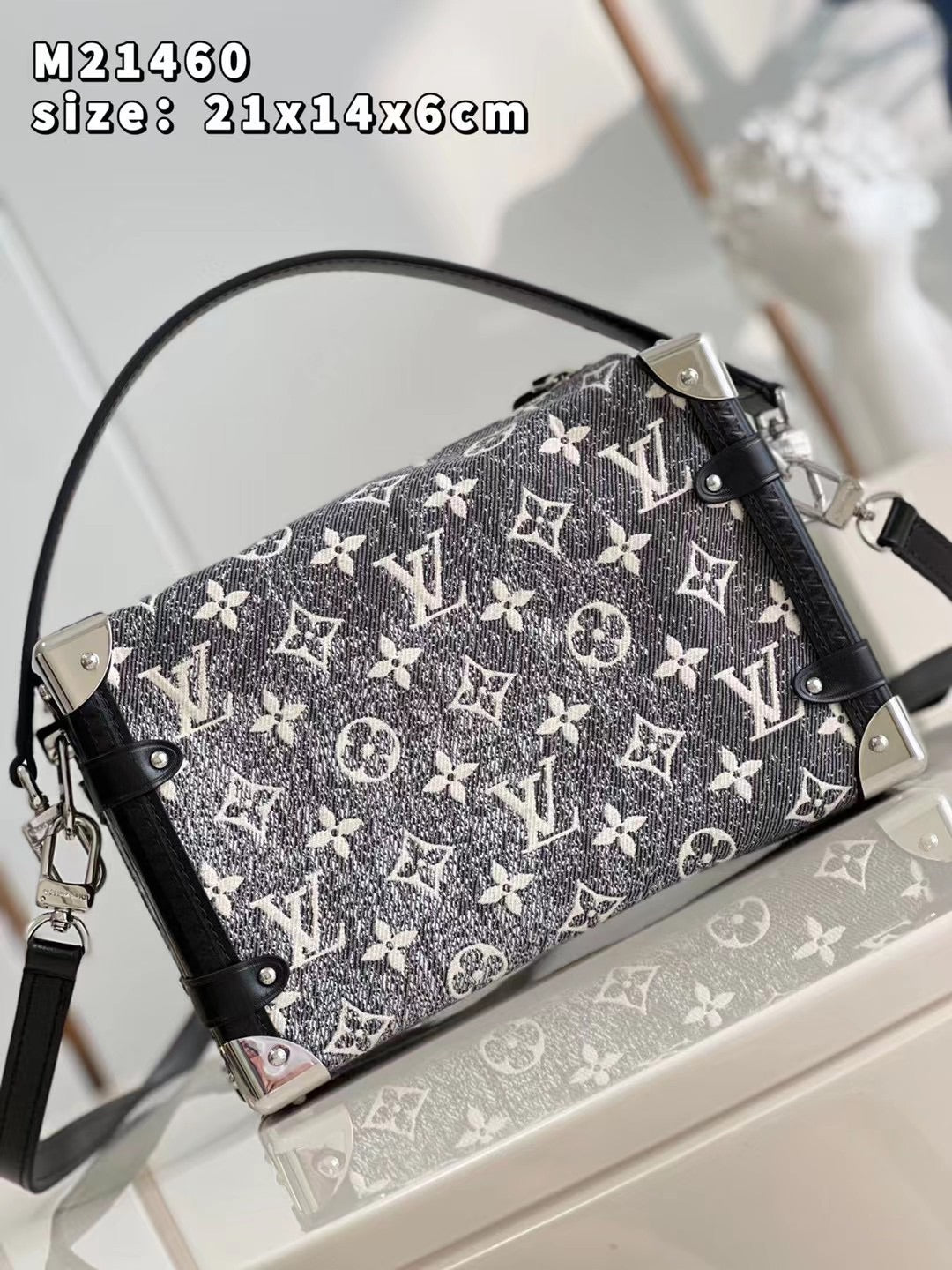 0712 Classic crossbody bag