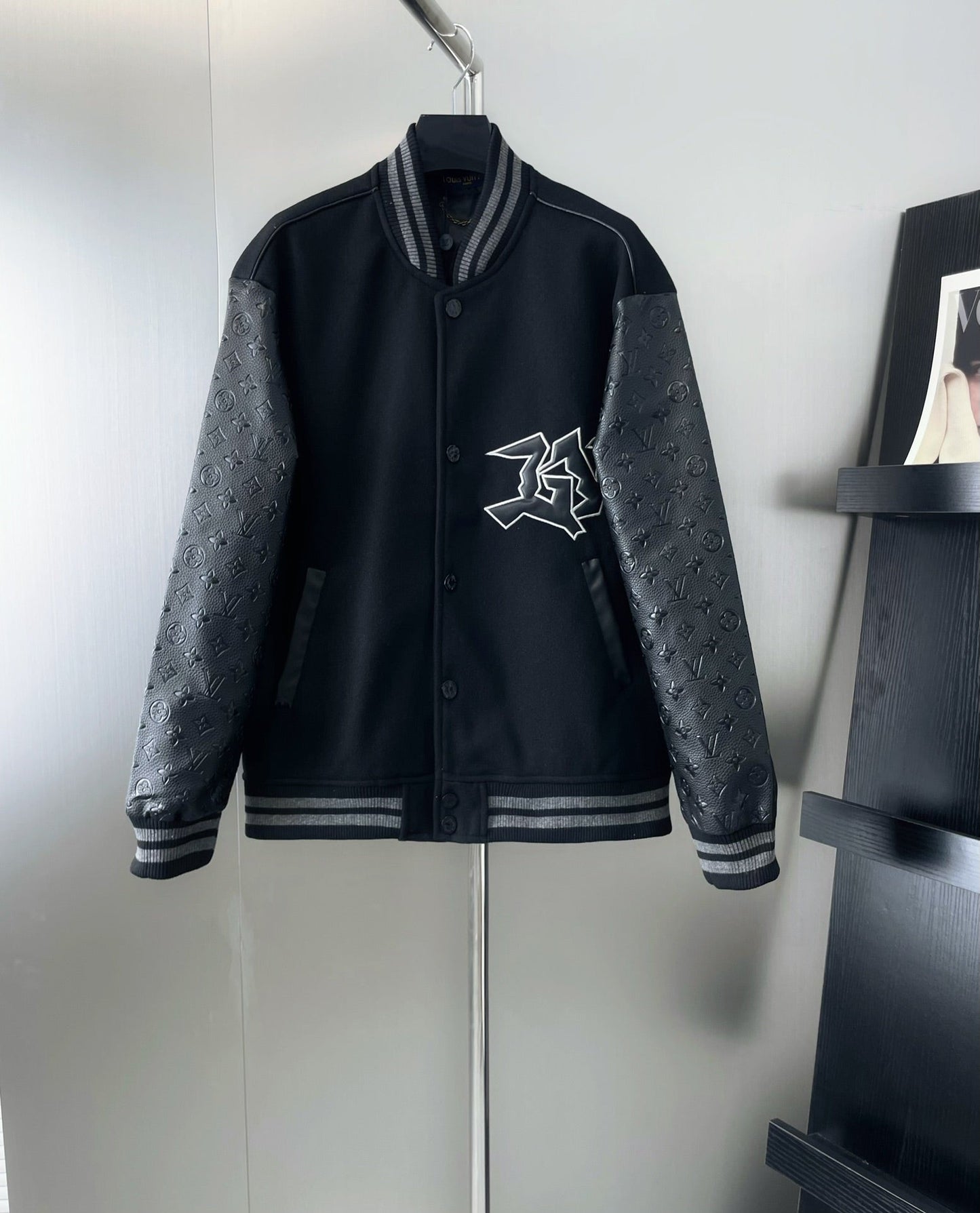 Monogram stitching leather sleeves towel embroidery baseball jacket woolen jacket